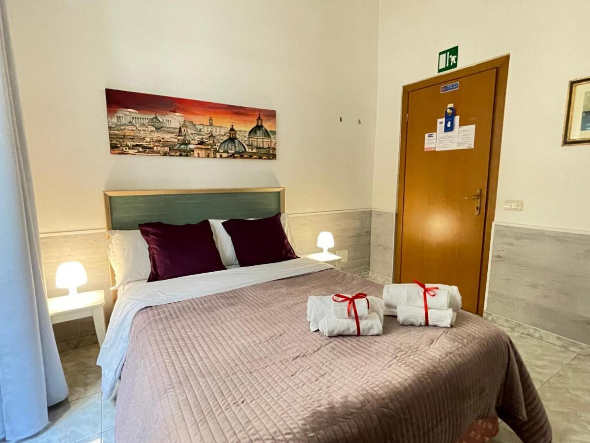 Roman Holidays Rooms Otranto Dış mekan fotoğraf