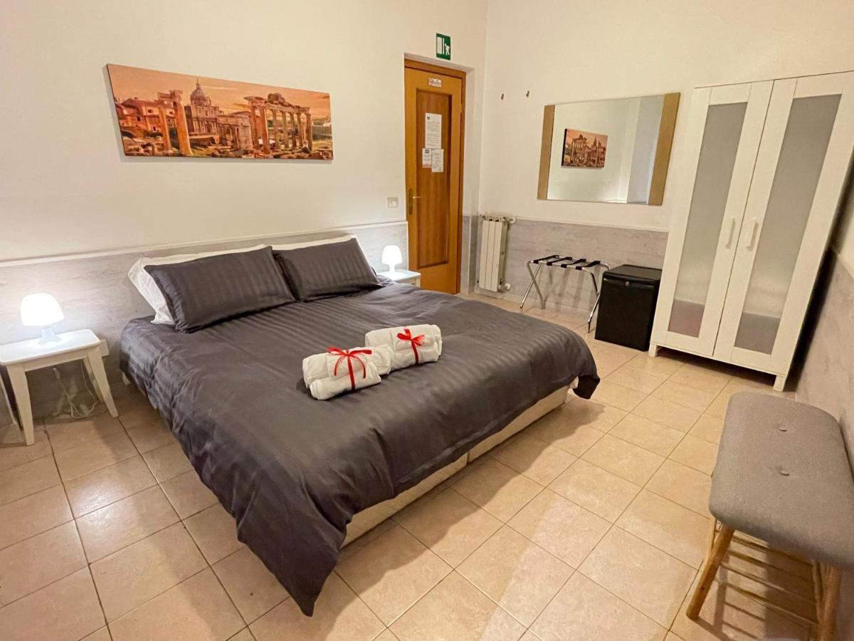 Roman Holidays Rooms Otranto Dış mekan fotoğraf